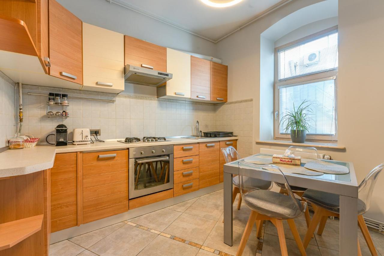 Premium Suites Postavarului Μπρασόβ Εξωτερικό φωτογραφία