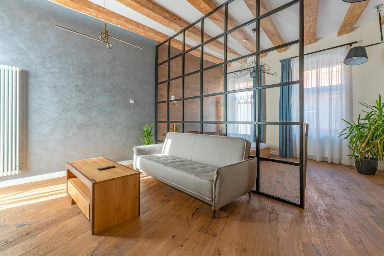 Premium Suites Postavarului Μπρασόβ Εξωτερικό φωτογραφία