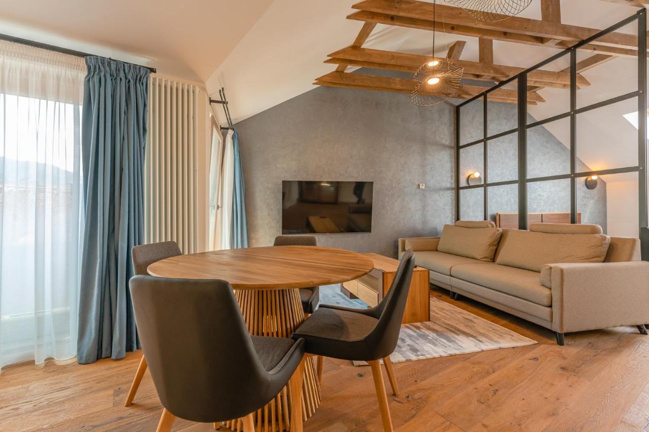Premium Suites Postavarului Μπρασόβ Εξωτερικό φωτογραφία