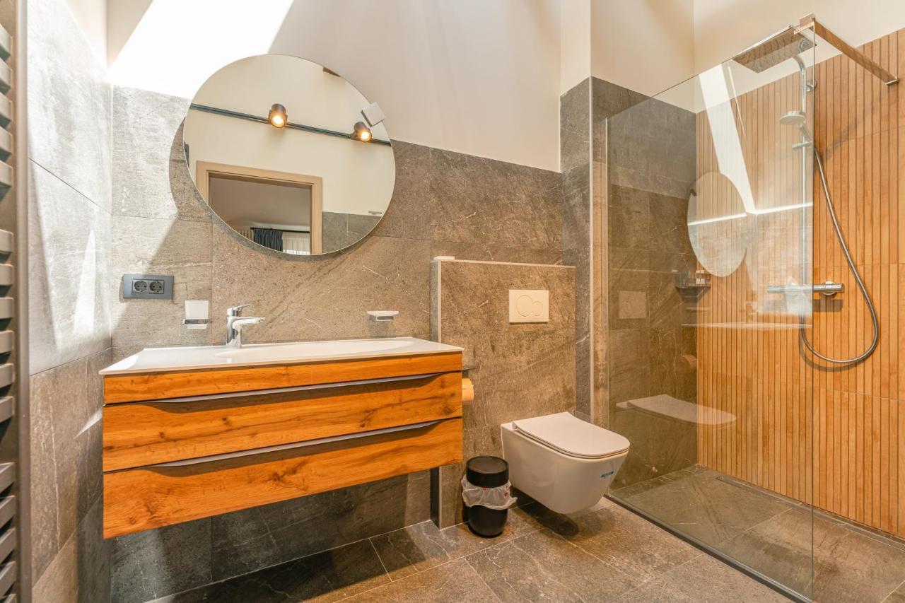Premium Suites Postavarului Μπρασόβ Εξωτερικό φωτογραφία